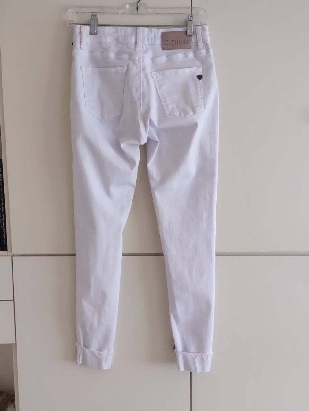 Zhrill Women's White High-Rise Jeans - Picture 4 of 6
